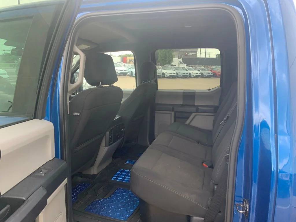 Used 2018 Blue Ford XL image 7