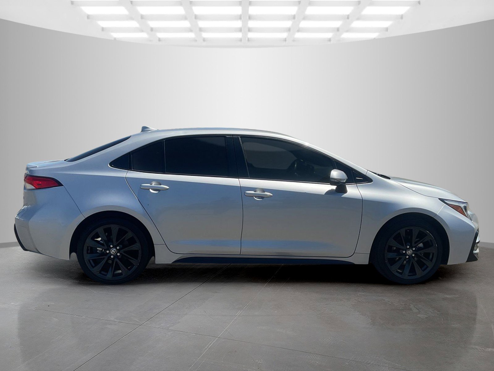 Certified Used 2023 Classic Silver Metallic Toyota SE image 6