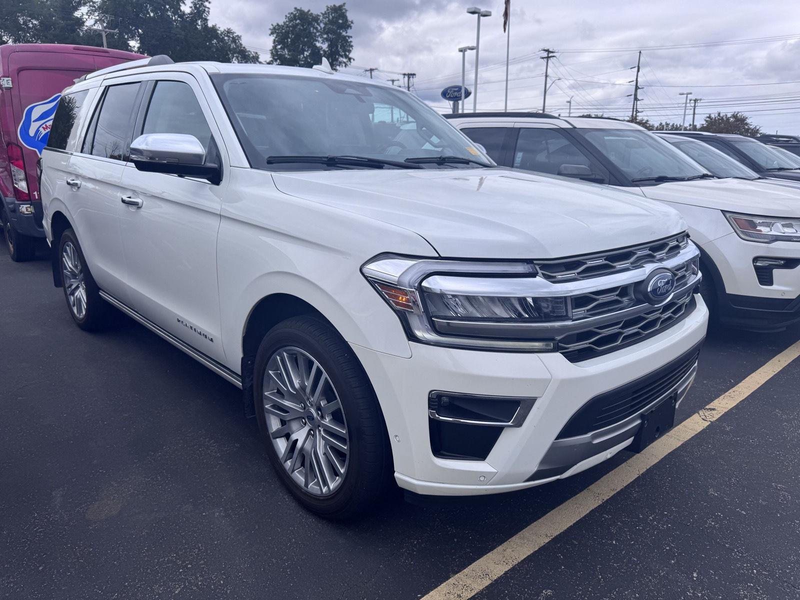Used 2024 Star White Metallic Tri-Coat Ford Platinum image 3