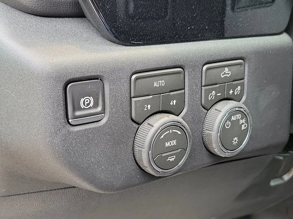 New 2026 Sterling Gray Metallic Chevrolet LT (2FL) image 8