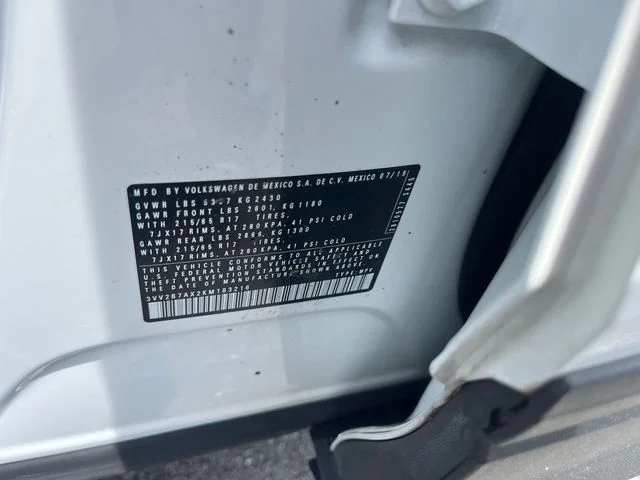 Used 2019 White Volkswagen 2.0T SE image 37