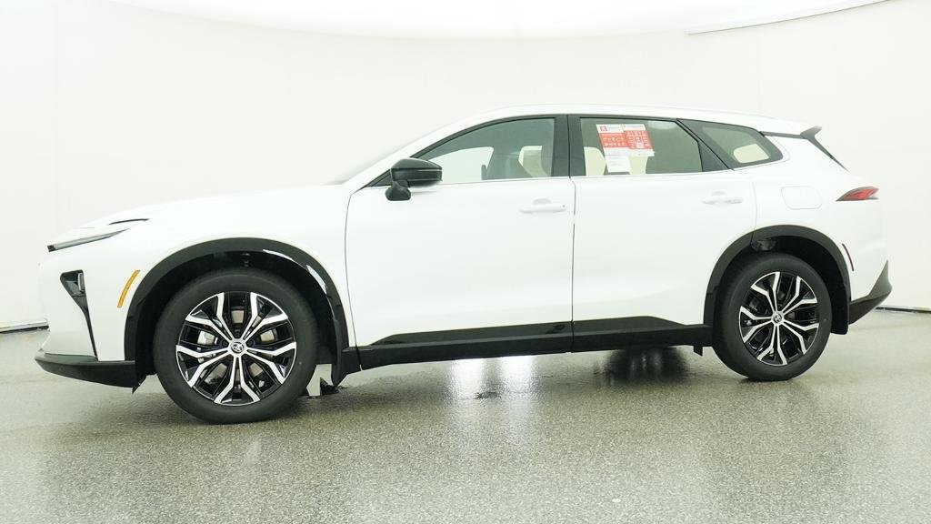 New 2026 Oxygen White Toyota XLE image 34