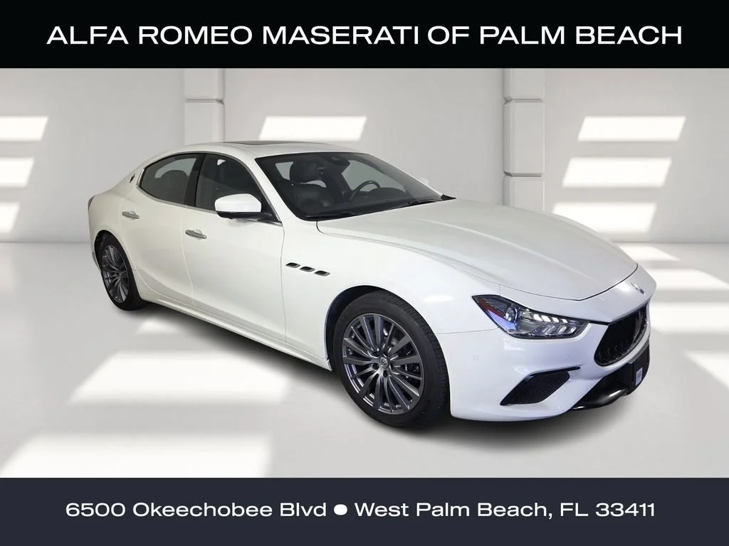 2022 Maserati Ghibli Modena's photo