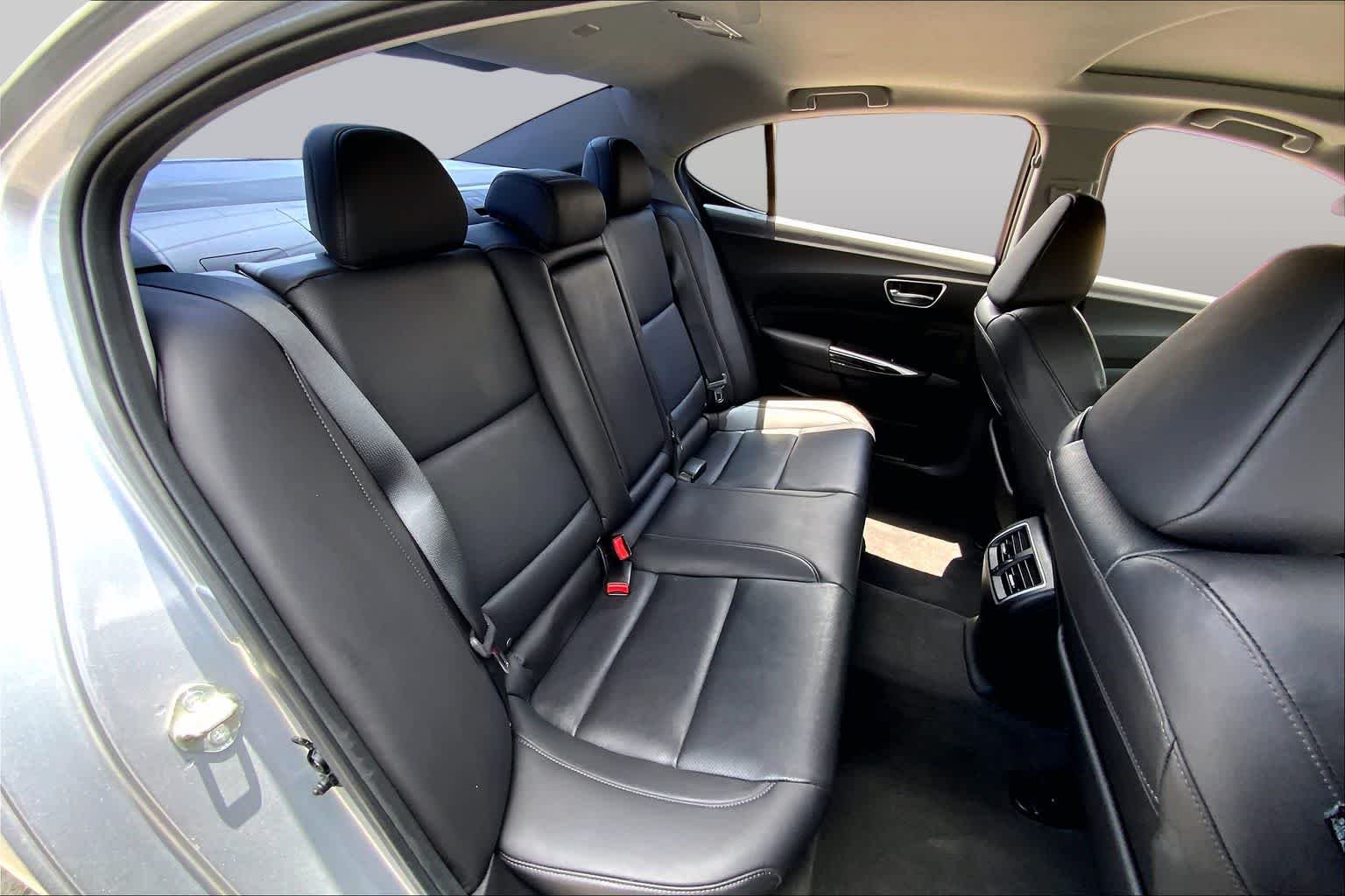Used 2020 Lunar Silver Metallic Acura w/Technology Pkg image 18