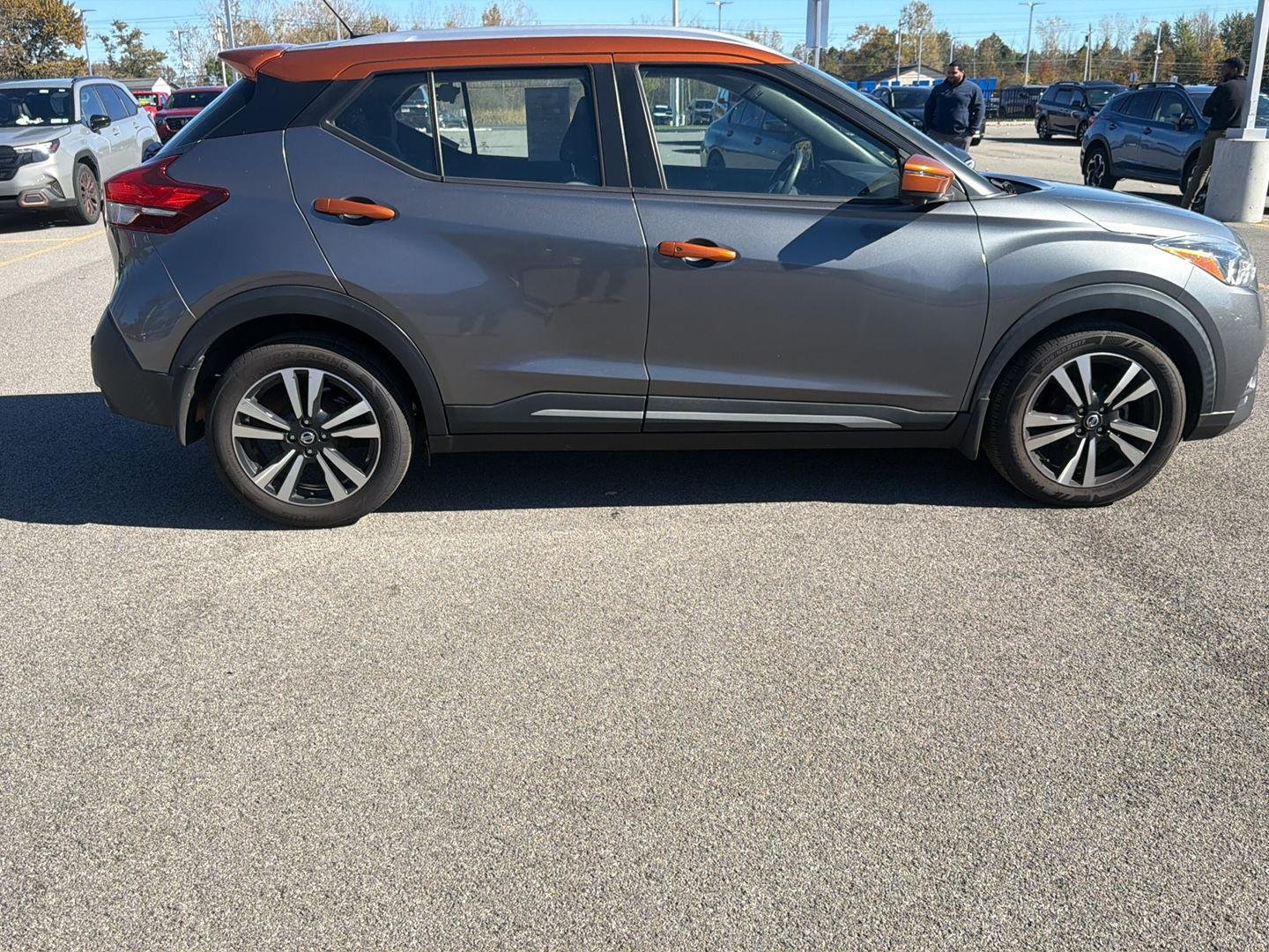 Used 2020 Gun Metallic/Monarch Orange Nissan SR image 2