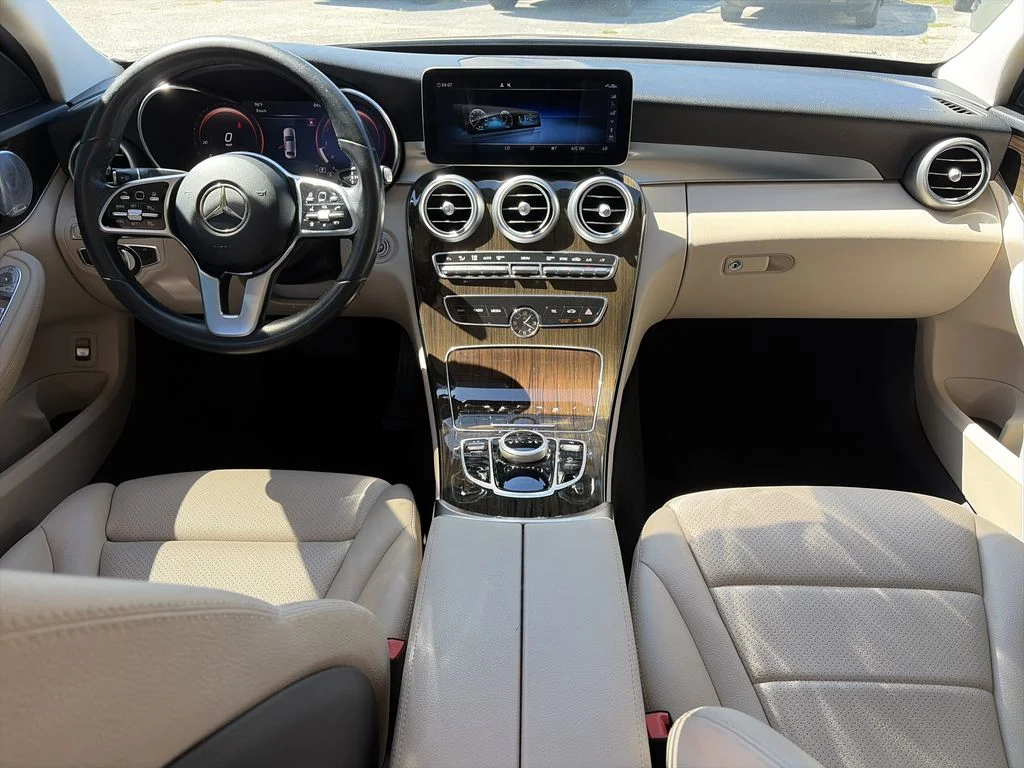 Used 2021  Mercedes-Benz C 300 image 13