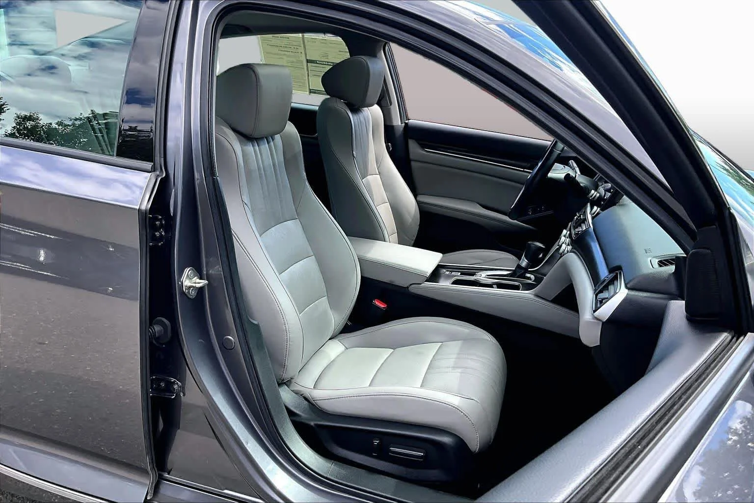 Used 2019 Modern Steel Metallic Honda EX-L 1.5T image 8