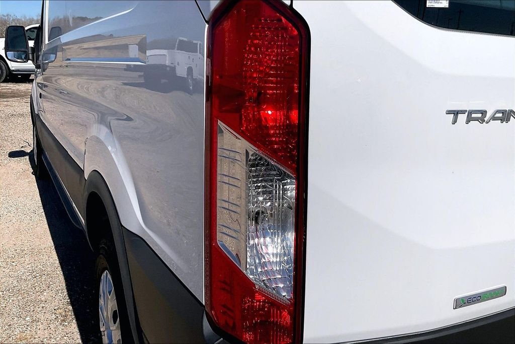 New 2023 White Ford Base image 12