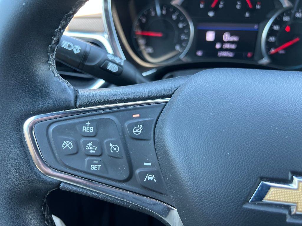 Certified Used 2024 Iridescent Pearl Tricoat Chevrolet Premier image 15