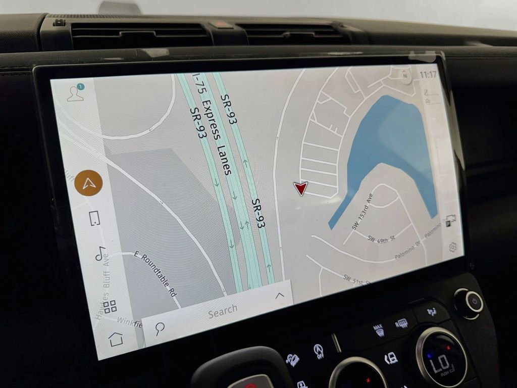 New 2026 Fuji White Land Rover X-Dynamic SE image 13