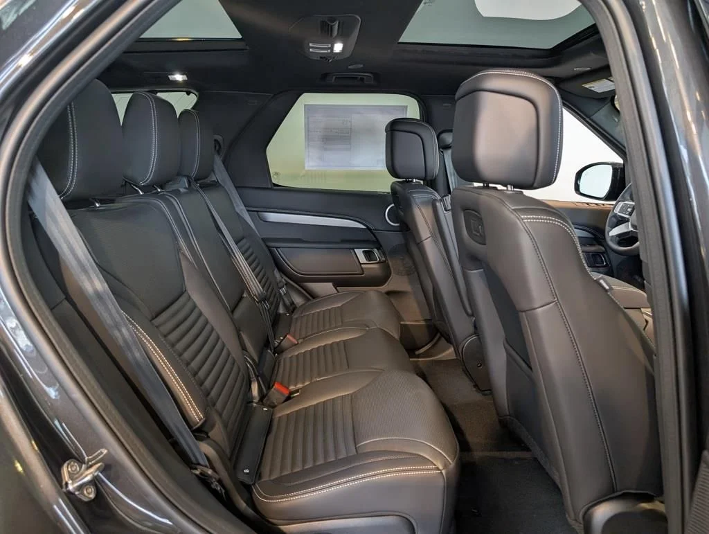 New 2026 Carpathian Grey Land Rover  image 30
