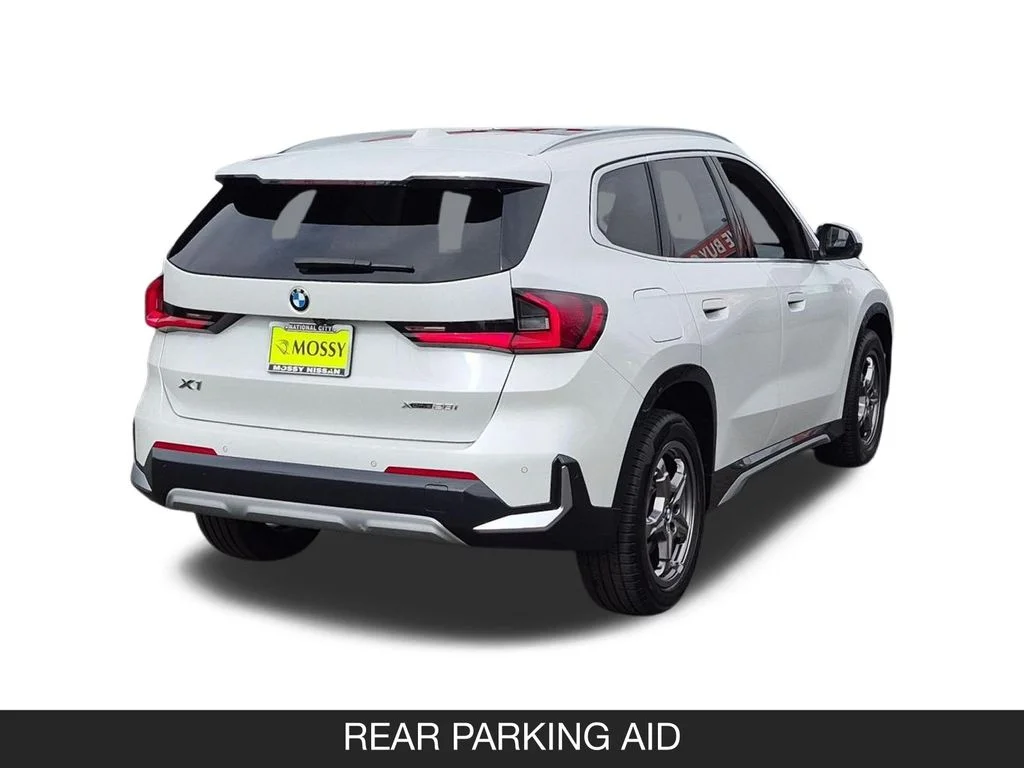 Used 2024 White BMW xDrive28i image 9