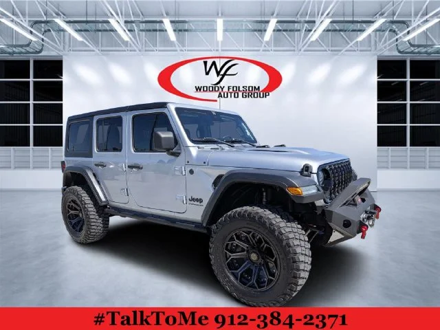 Used 2024 Silver Jeep Sport image 1