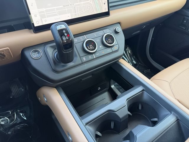 Certified Used 2025 Fuji White Land Rover S image 24