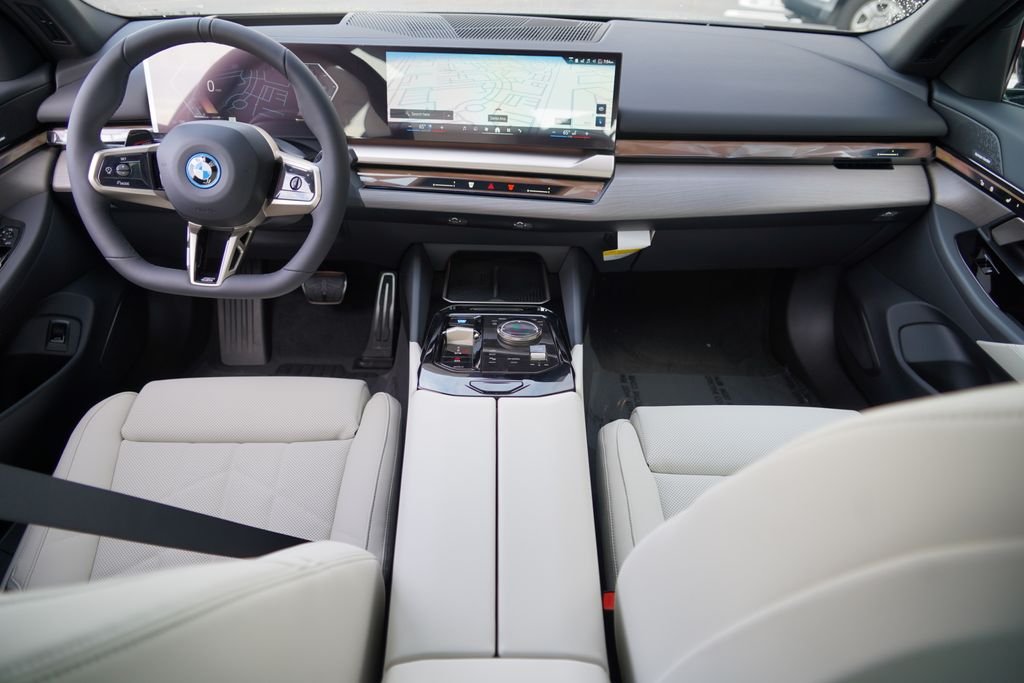 New 2026 Black Sapphire Metallic BMW eDrive40 image 13