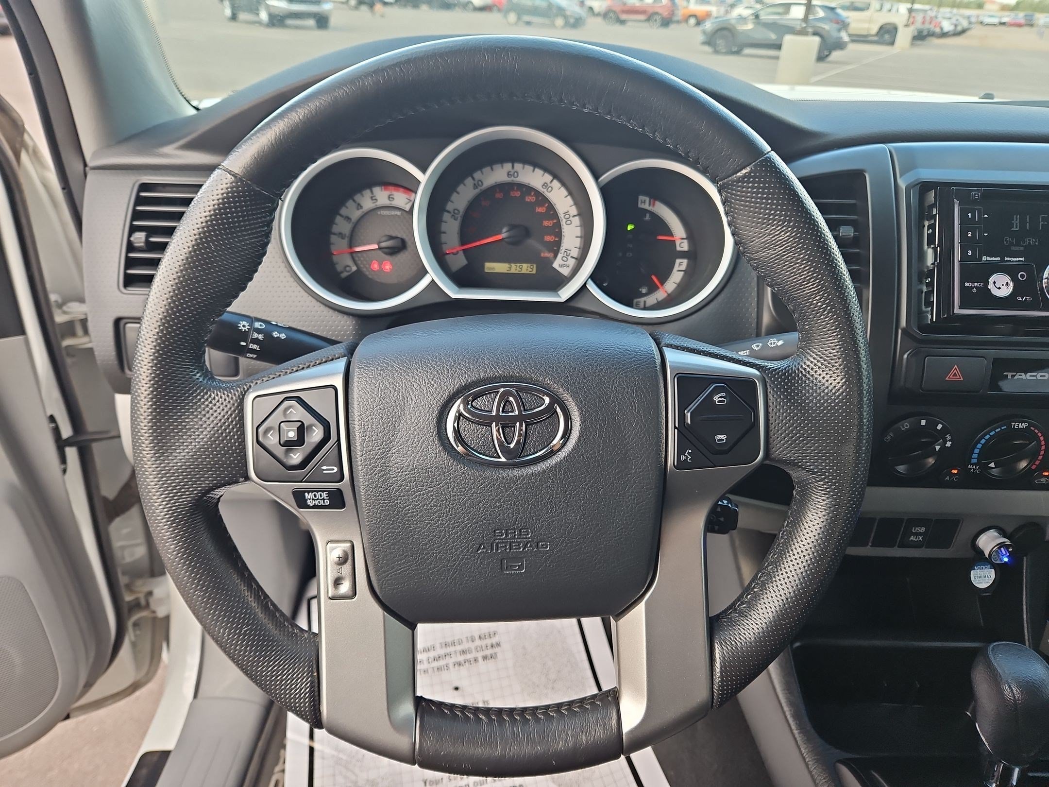 Used 2015 White Toyota BASE image 15