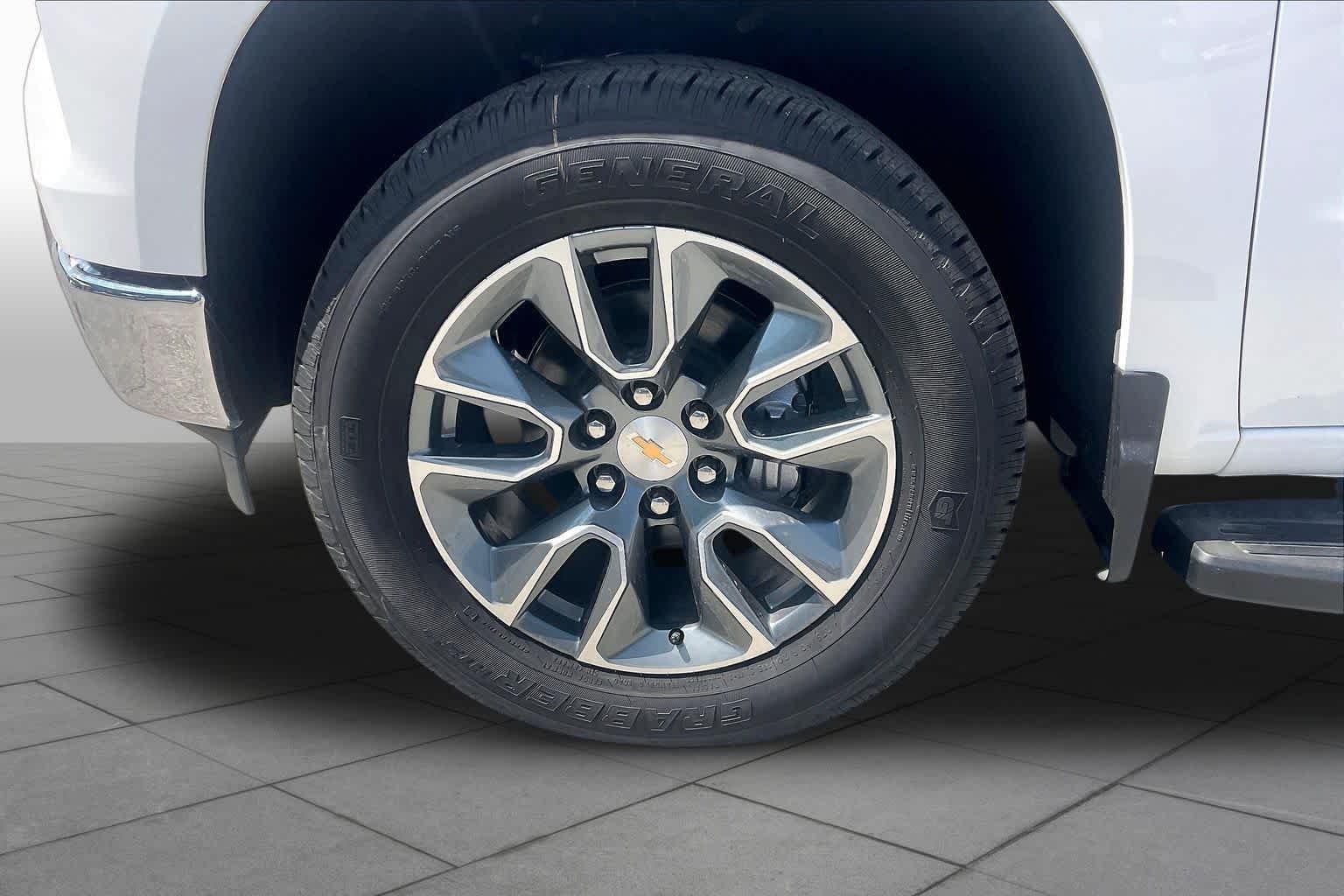 2026 Chevrolet Silverado 1500 LT - Photo 11
