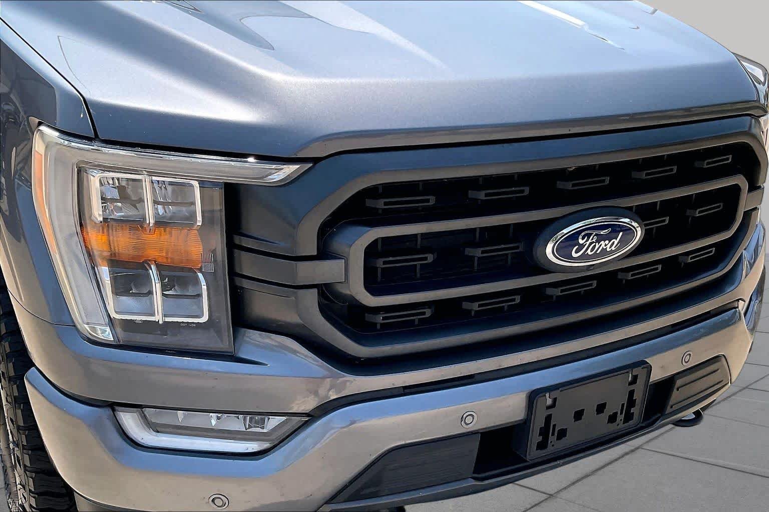 Used 2021 Carbonized Gray Metallic Ford XLT image 29
