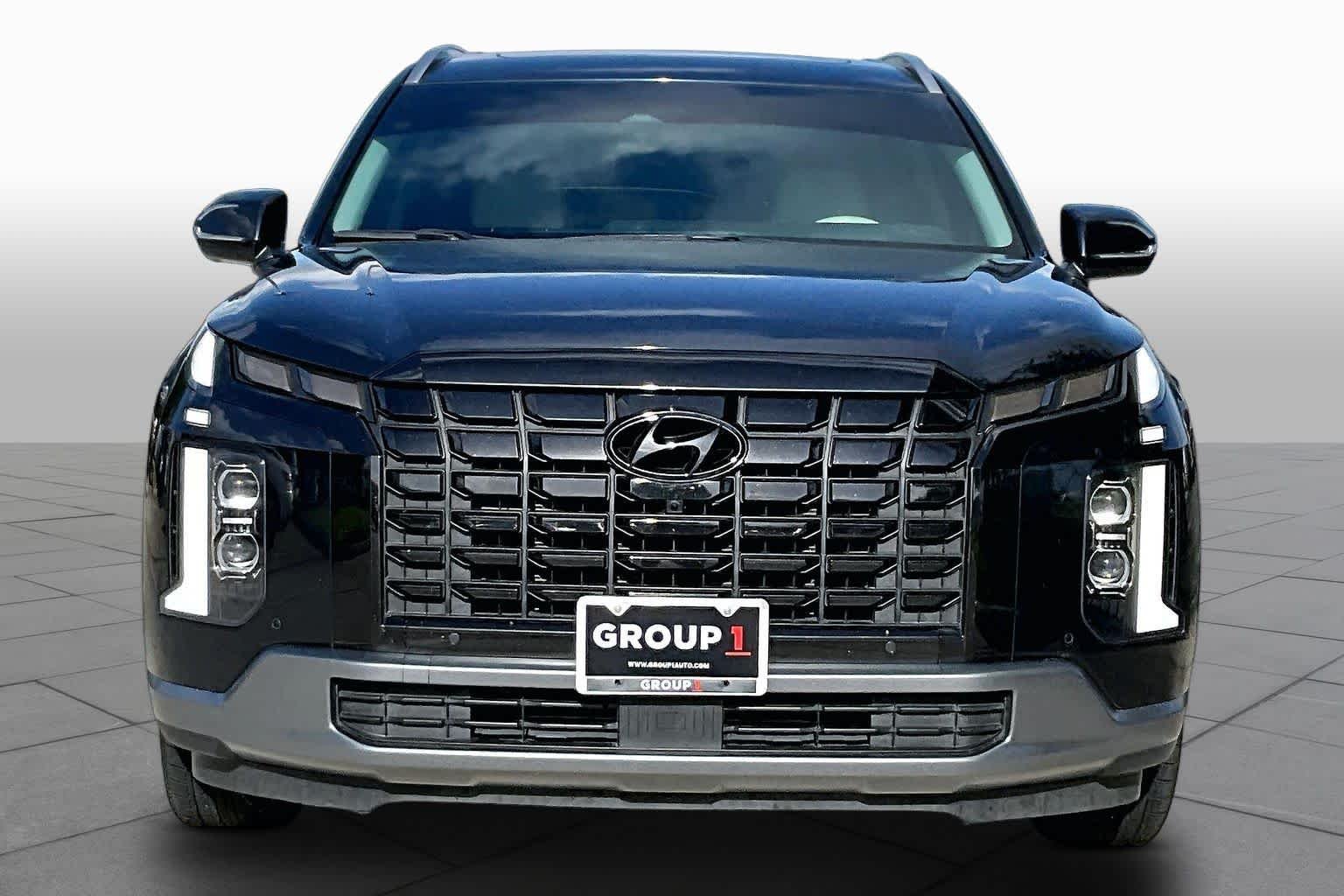 Used 2024 Moonlight Cloud Hyundai Limited image 4