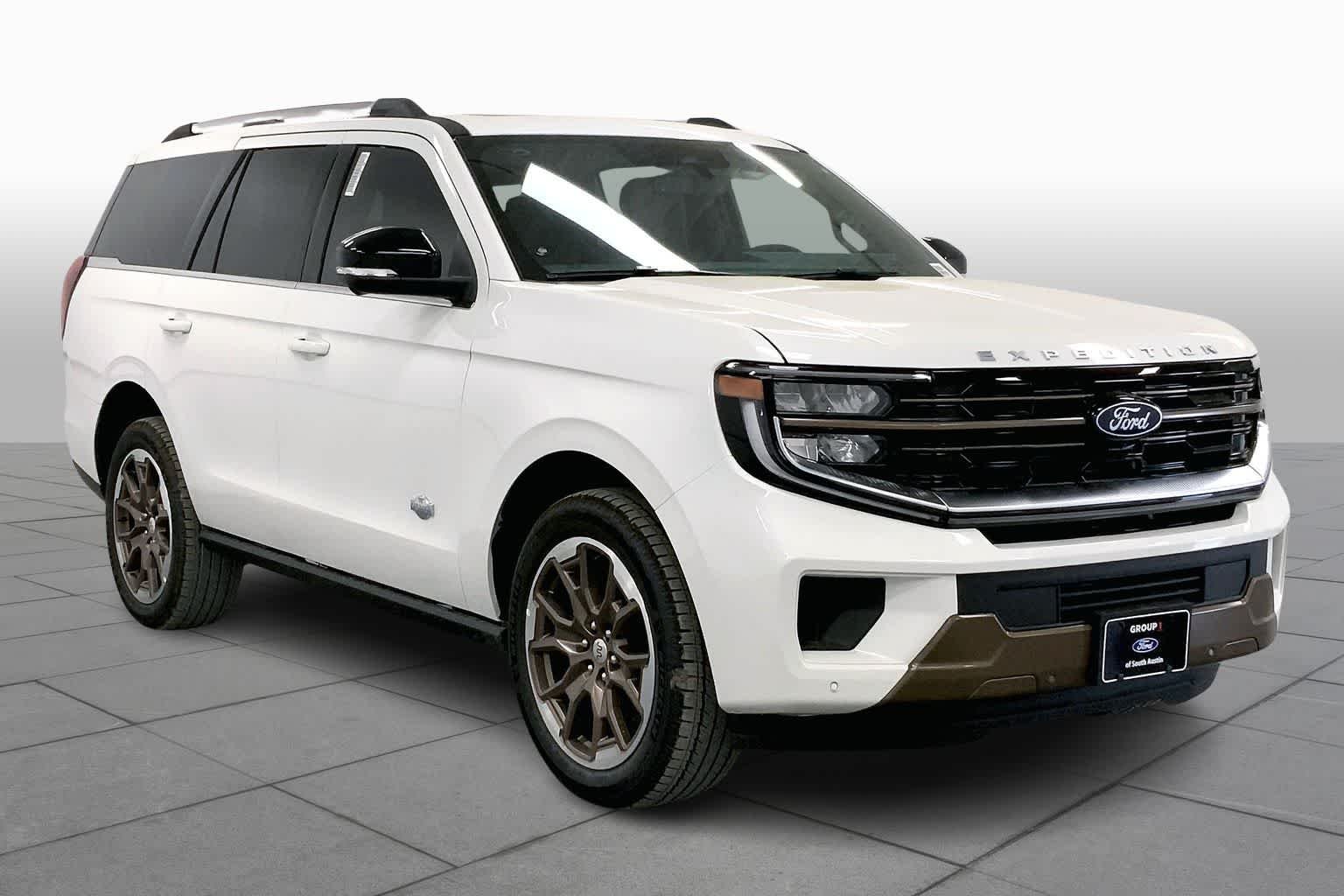New 2026 Star White Metallic Tri-Coat Ford King Ranch® image 2