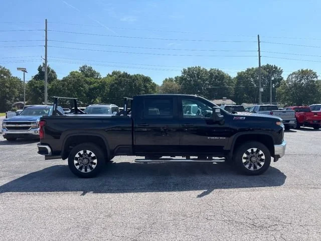 Used 2021 BLACK Chevrolet LT image 6