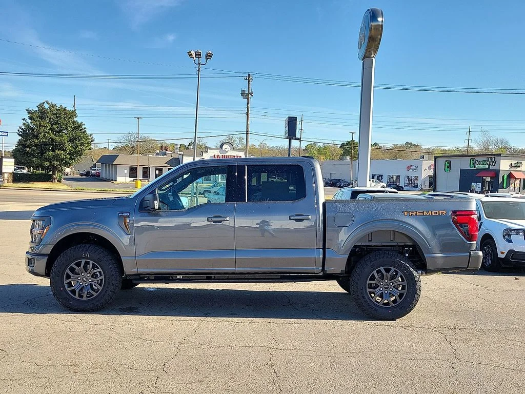 New 2026 Carbonized Gray Metallic Ford Tremor® image 3