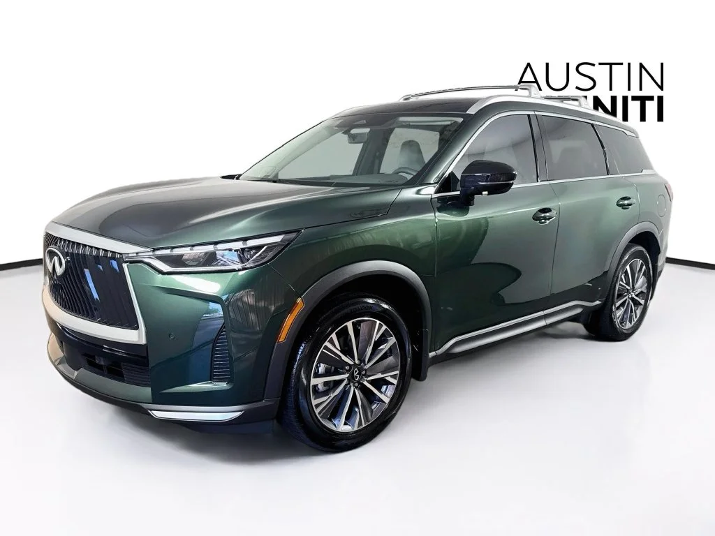 Certified Used 2027 Green INFINITI LUXE image 5