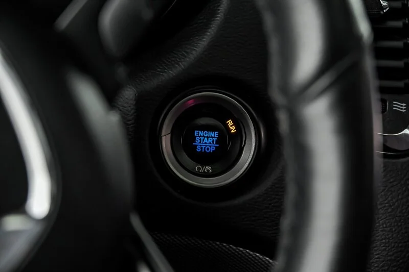 Used 2018 DB Black Crystal Clear Coat Dodge R/T image 26