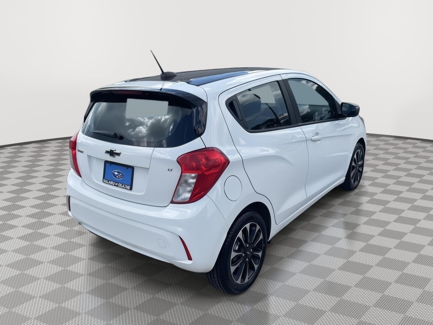 Used 2021 Summit White Chevrolet 1LT image 15