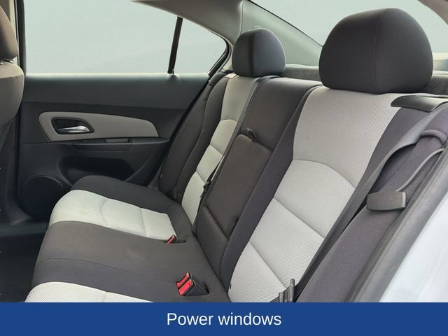 Used 2014 SUMMIT WHITE Chevrolet LS image 16