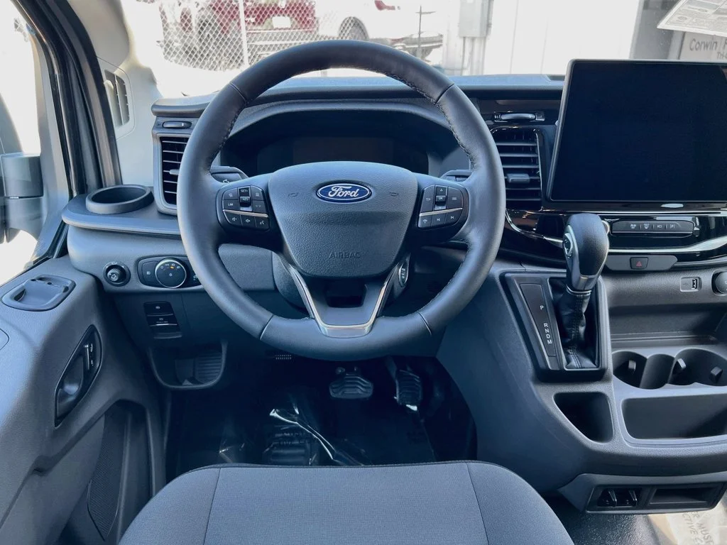 New 2026 Carbonized Gray Metallic Ford XLT image 27