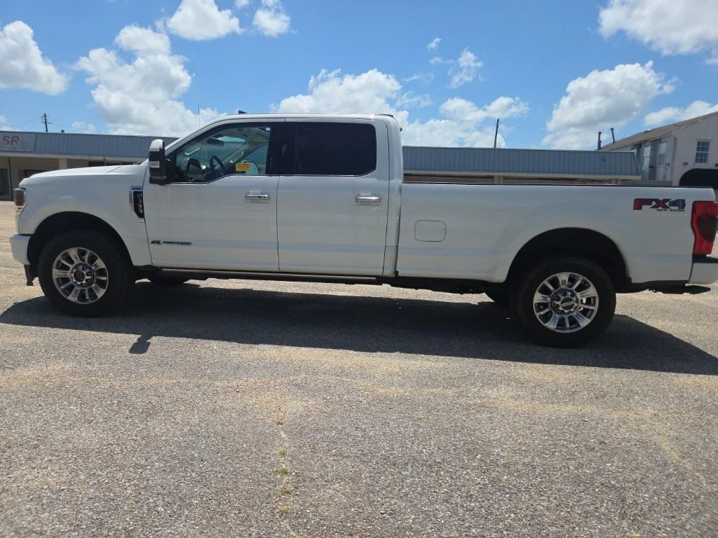 Used 2021 White Ford Limited image 5
