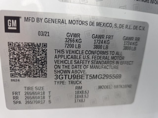 Used 2021 SUMMIT WHITE GMC SLE image 20