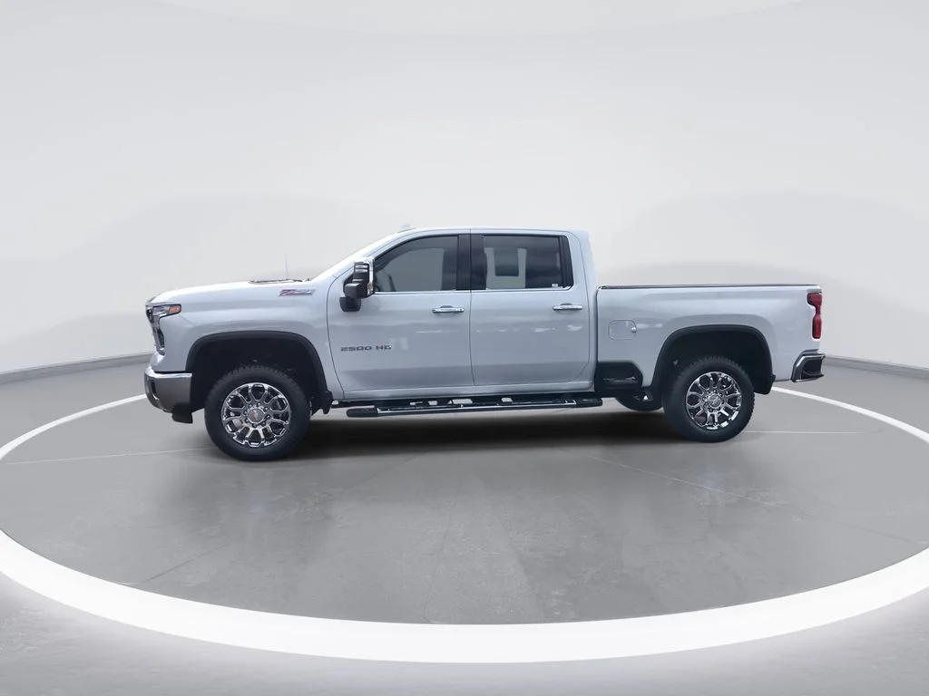 Used 2024 White Chevrolet LTZ image 5