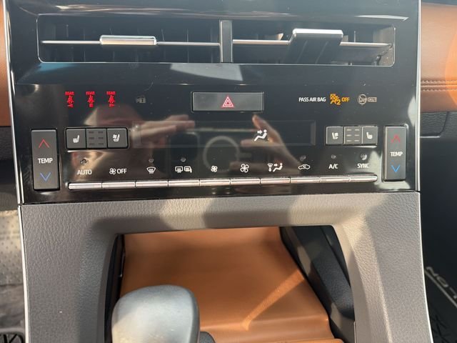 2021 Toyota Avalon Limited - Photo 22