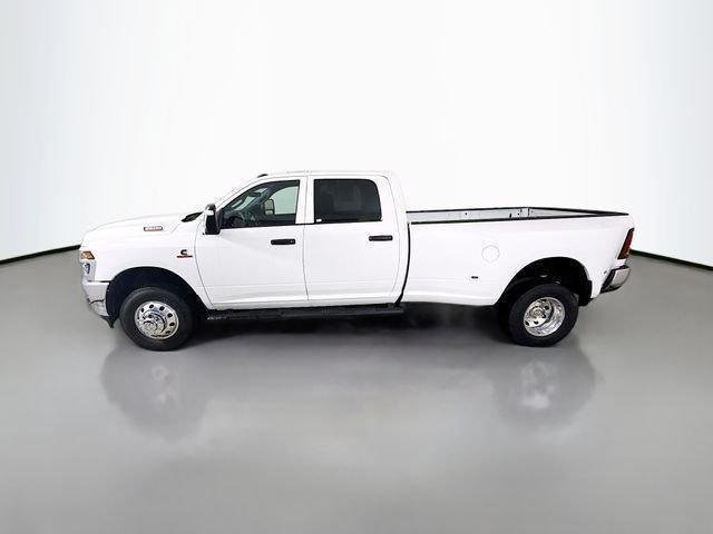New 2026 Bright White Clear-Coat Exterior Paint RAM TRADESMAN image 4
