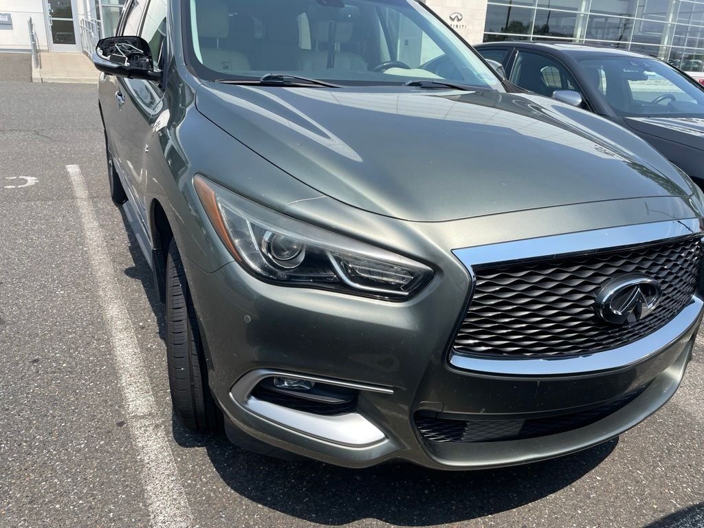 Used 2016 Jade Green INFINITI Base image 2