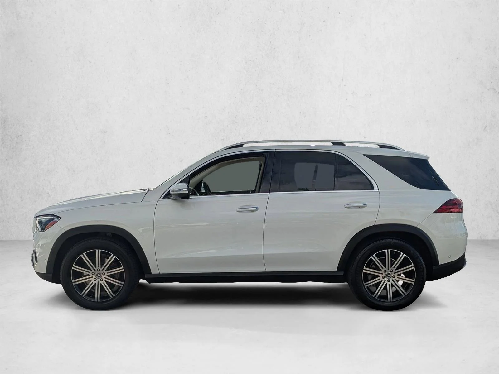 Used 2025 Polar White Mercedes-Benz GLE 350 image 8