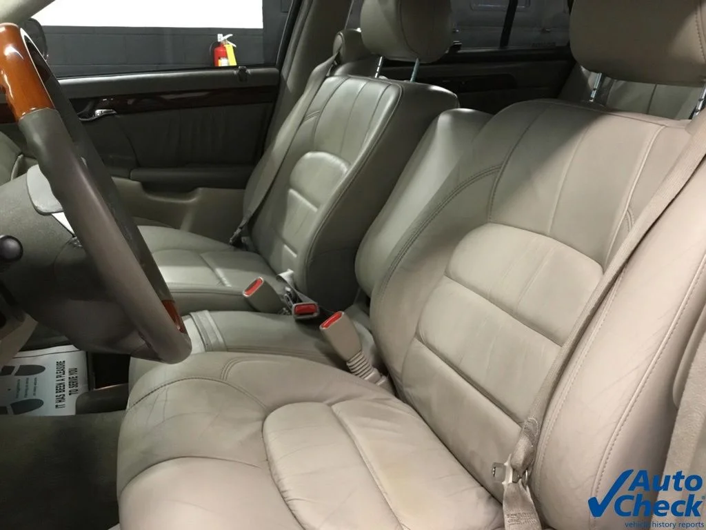 Used 2000 Red Cadillac DHS image 25