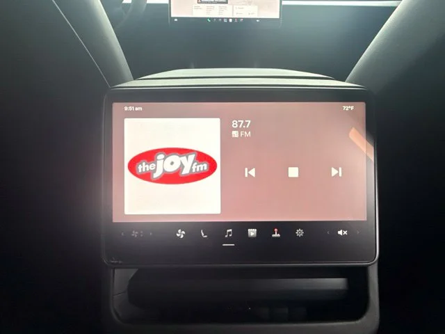Used 2024 White Tesla Base image 17
