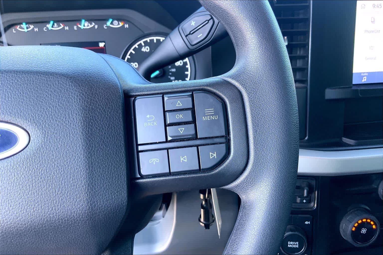 Used 2025 Avalanche Ford XLT image 25