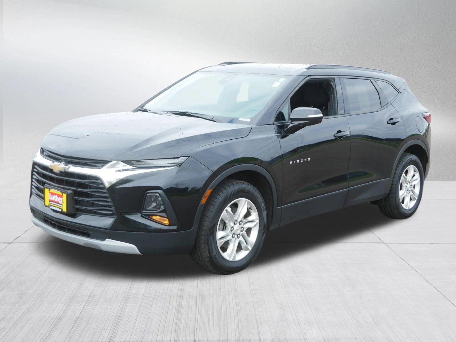 Used 2022 Black Chevrolet LT image 3