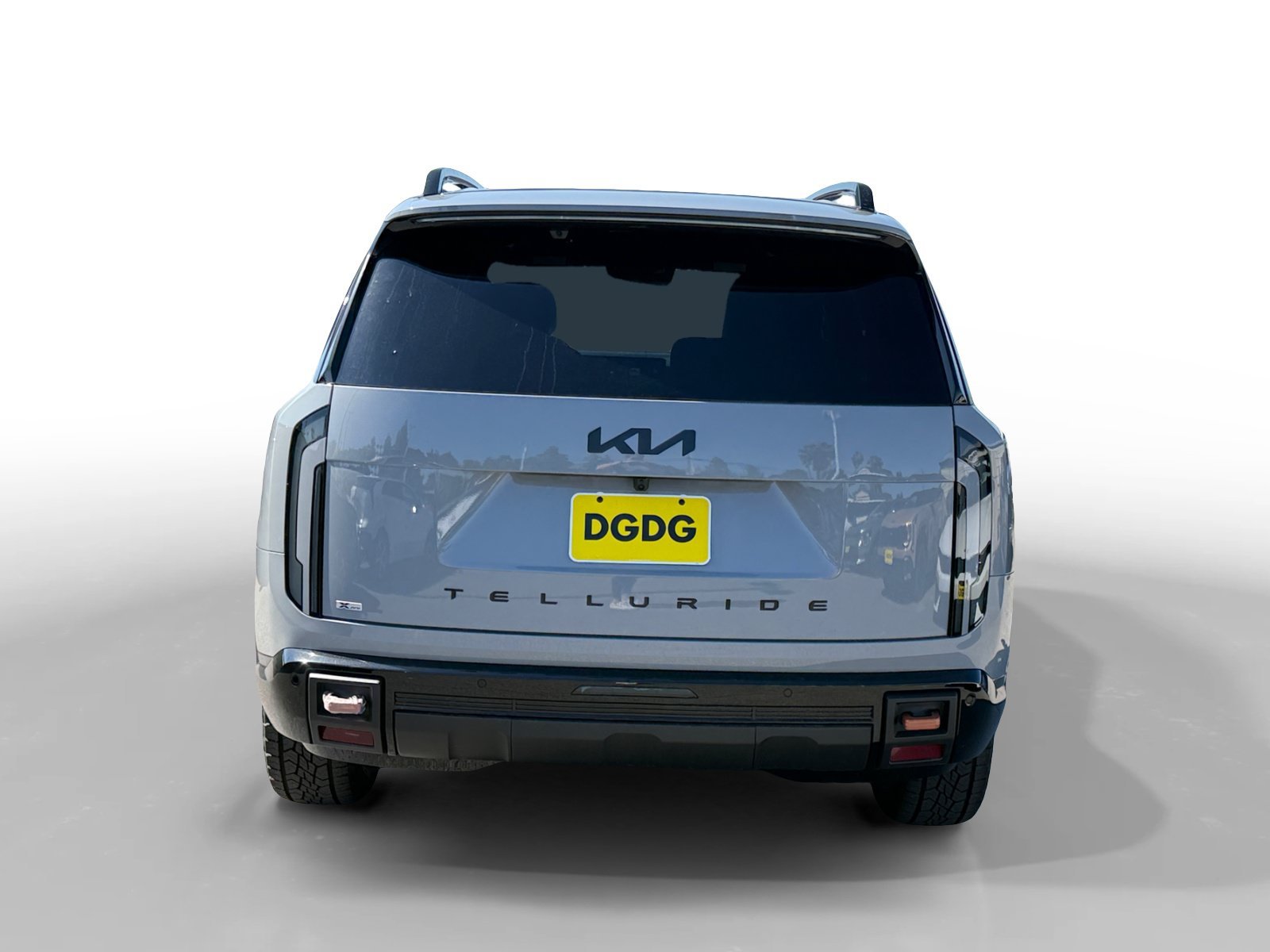 New 2027 Wolf Gray Kia X-Pro SX-Prestige image 4