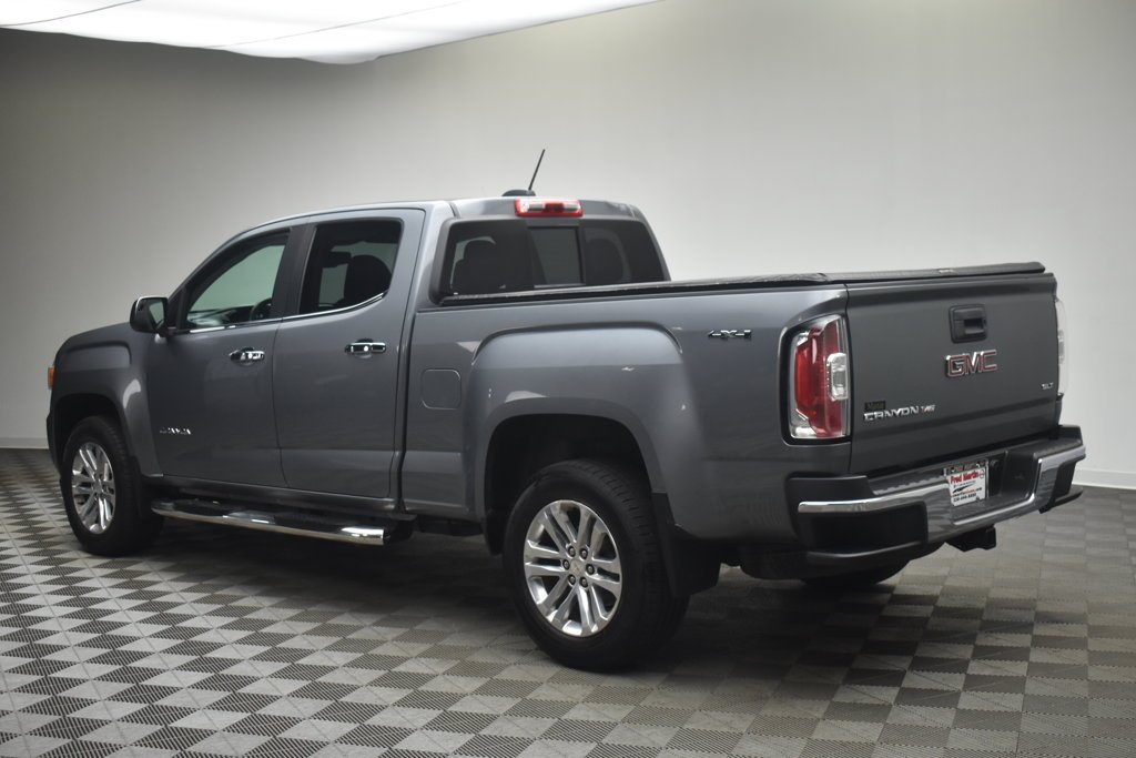Used 2018 Gray GMC SLT image 4