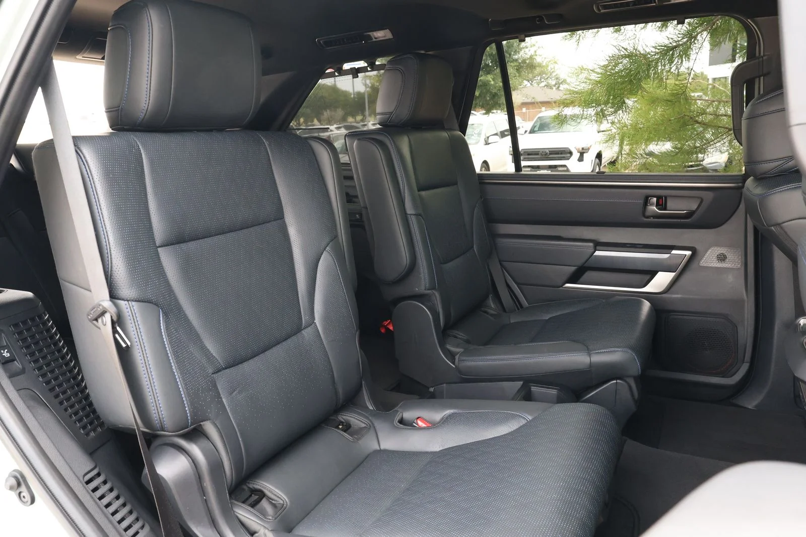 Used 2026  Toyota Platinum image 37