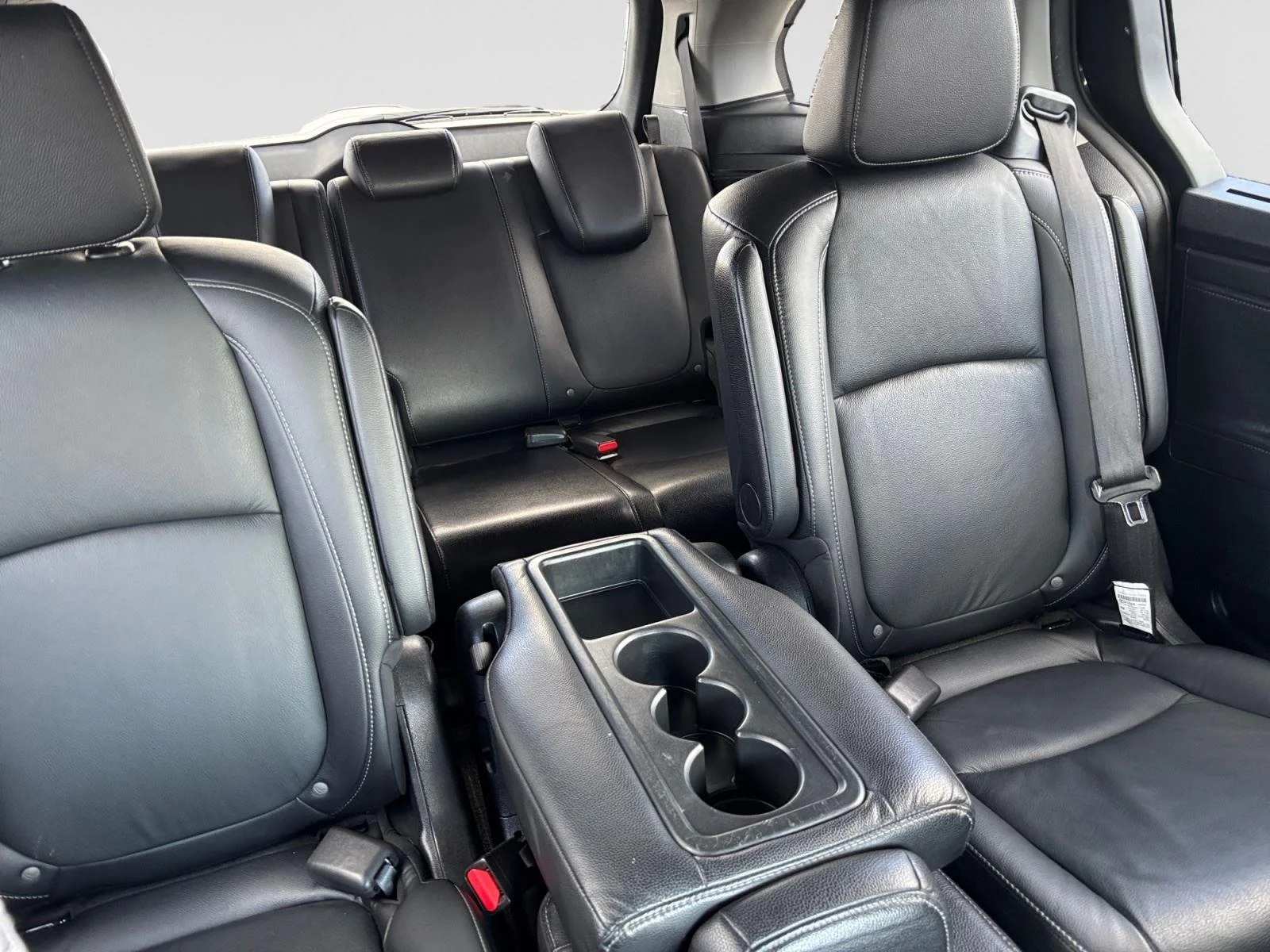 Used 2021 Crystal Black Pearl Honda Touring image 18
