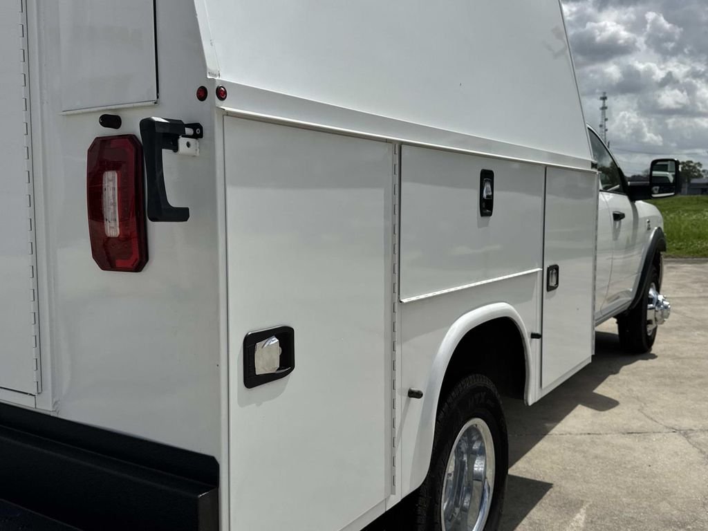 2026 RAM 3500 Chassis Tradesman - Photo 16