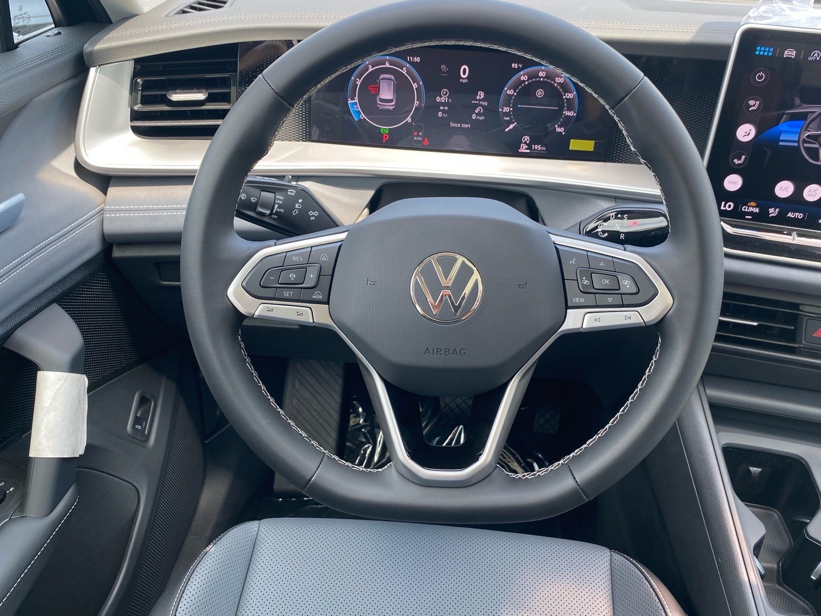 New 2026 Black Volkswagen 2.0T SE image 5