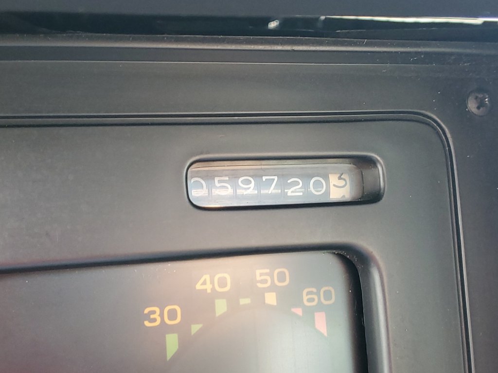 Used 1985  Chevrolet Base image 12