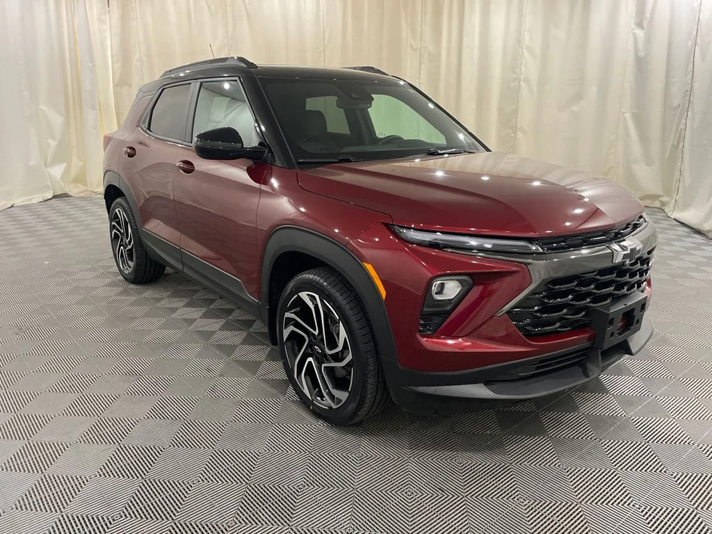 Certified Used 2025 Crimson Metallic Chevrolet RS image 4
